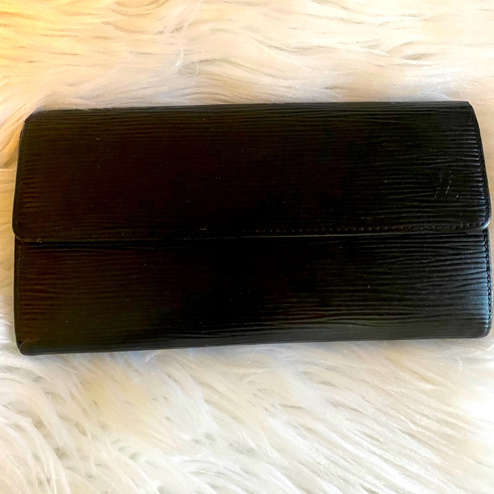 Authentic LV wallet